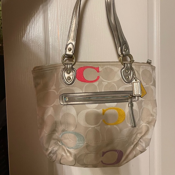 Coach Tote Purse - Picture 3 of 8